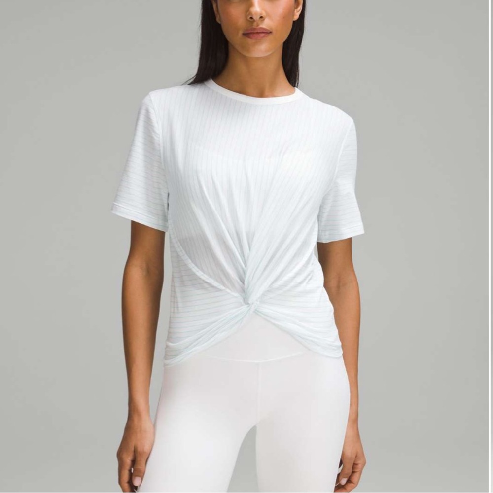 Lululemon | Crescent T-Shirt